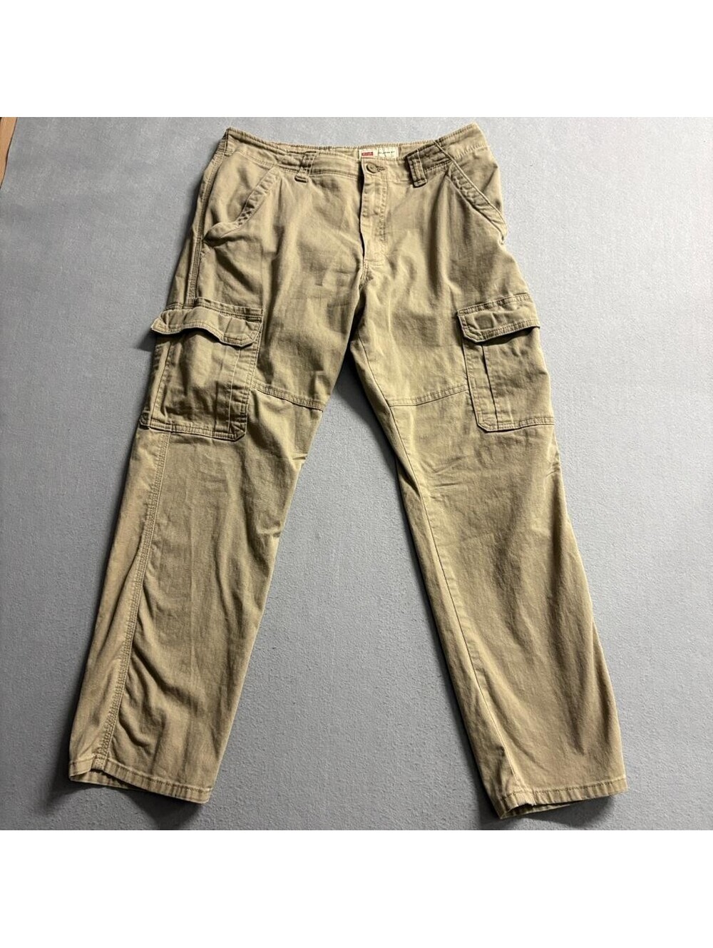 Wrangler Cargo Pants Mens 32x30 Khaki Tan Relaxed Fit Stretch Cotton Blend